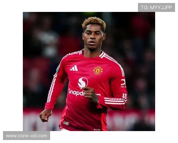 拉什福德：曼联本土旗帜的责任与压力解析