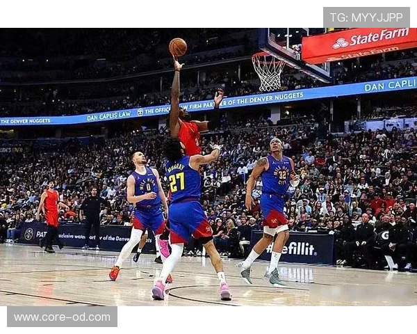 帕特里克·尤因中锋内线防守对比德雷克斯勒表现更优助尼克斯稳定防线